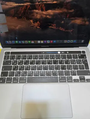 New Laptop Apple MacBook Pro 2020 M1 8GB Apple M1 Pro SSD 256GB