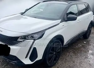 Photo - Peugeot 5008 2022 White