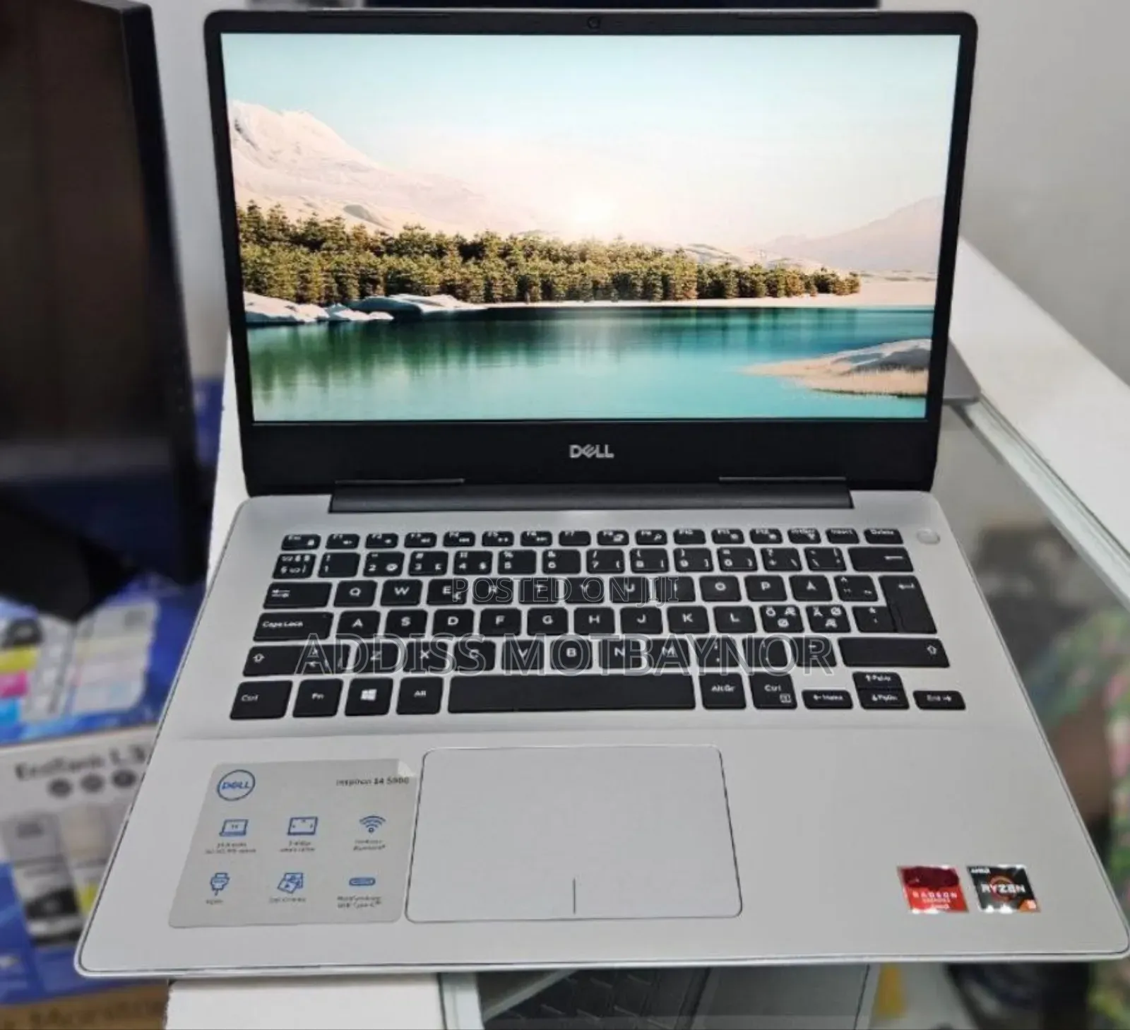 New Laptop Dell XPS 15 8GB AMD Ryzen 5 SSD 256GB