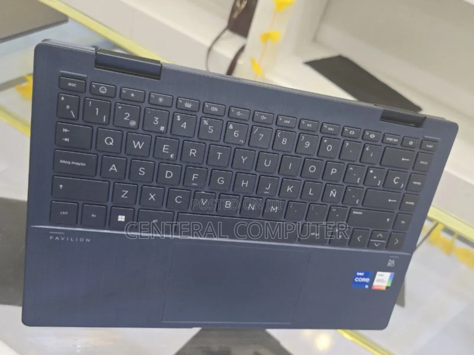 New Laptop HP 14-Dq1025cl 16GB Intel Core I5 SSD 512GB