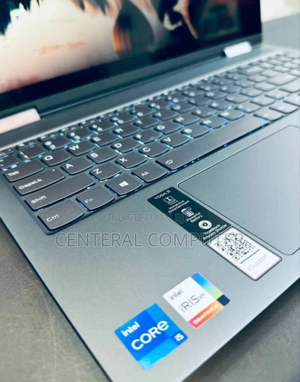 New Laptop Lenovo Yoga 710 16GB Intel Core I5 SSD 512GB