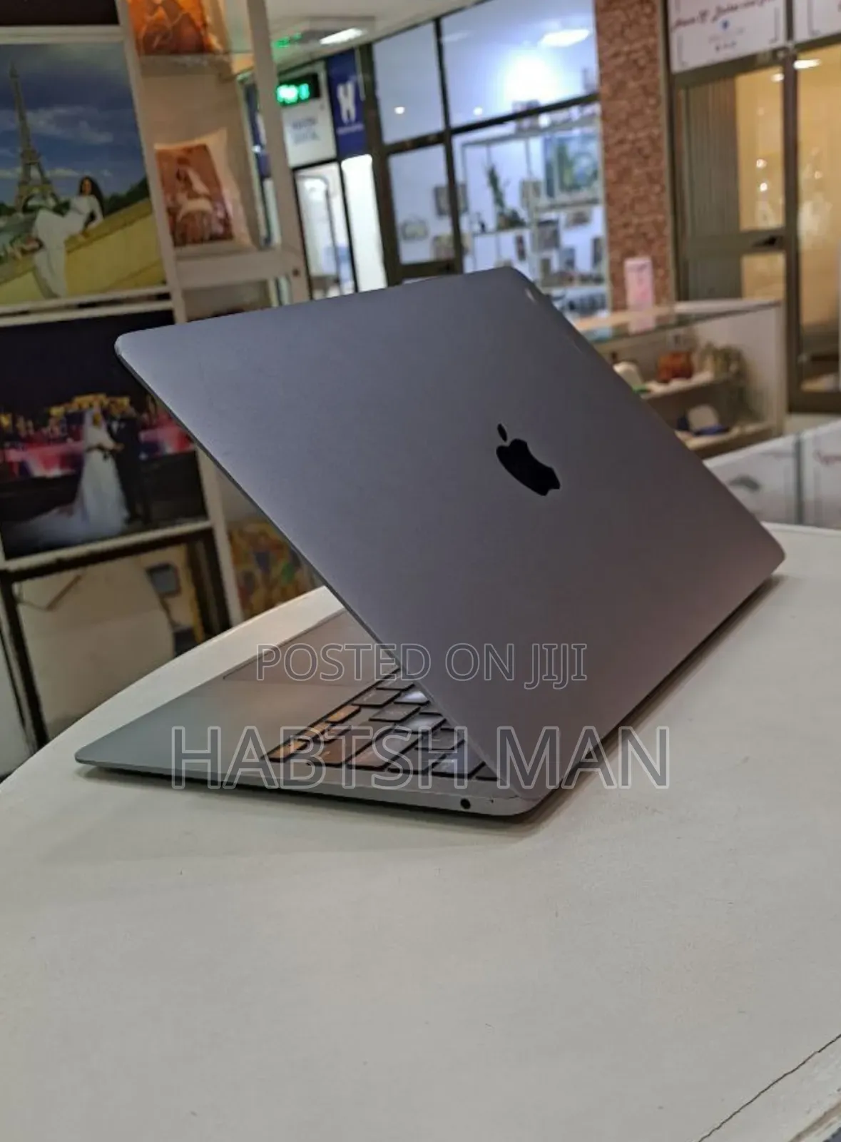 New Laptop Apple MacBook Air 2020 M1 8GB Apple M1 SSD 256GB