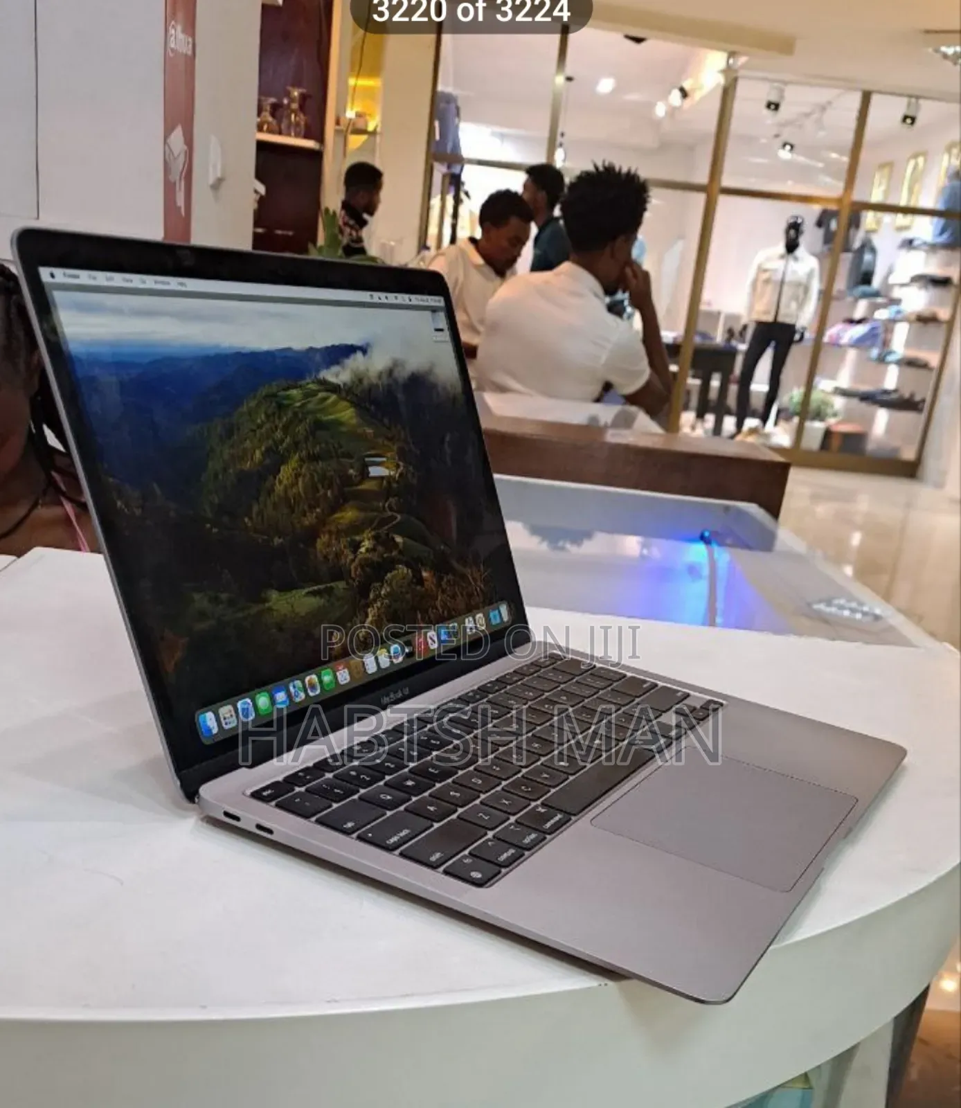 New Laptop Apple MacBook Air 2020 M1 8GB Apple M1 SSD 256GB