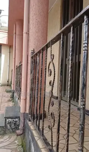 4bdrm House in Kotebe Gebriel House, Yeka for sale