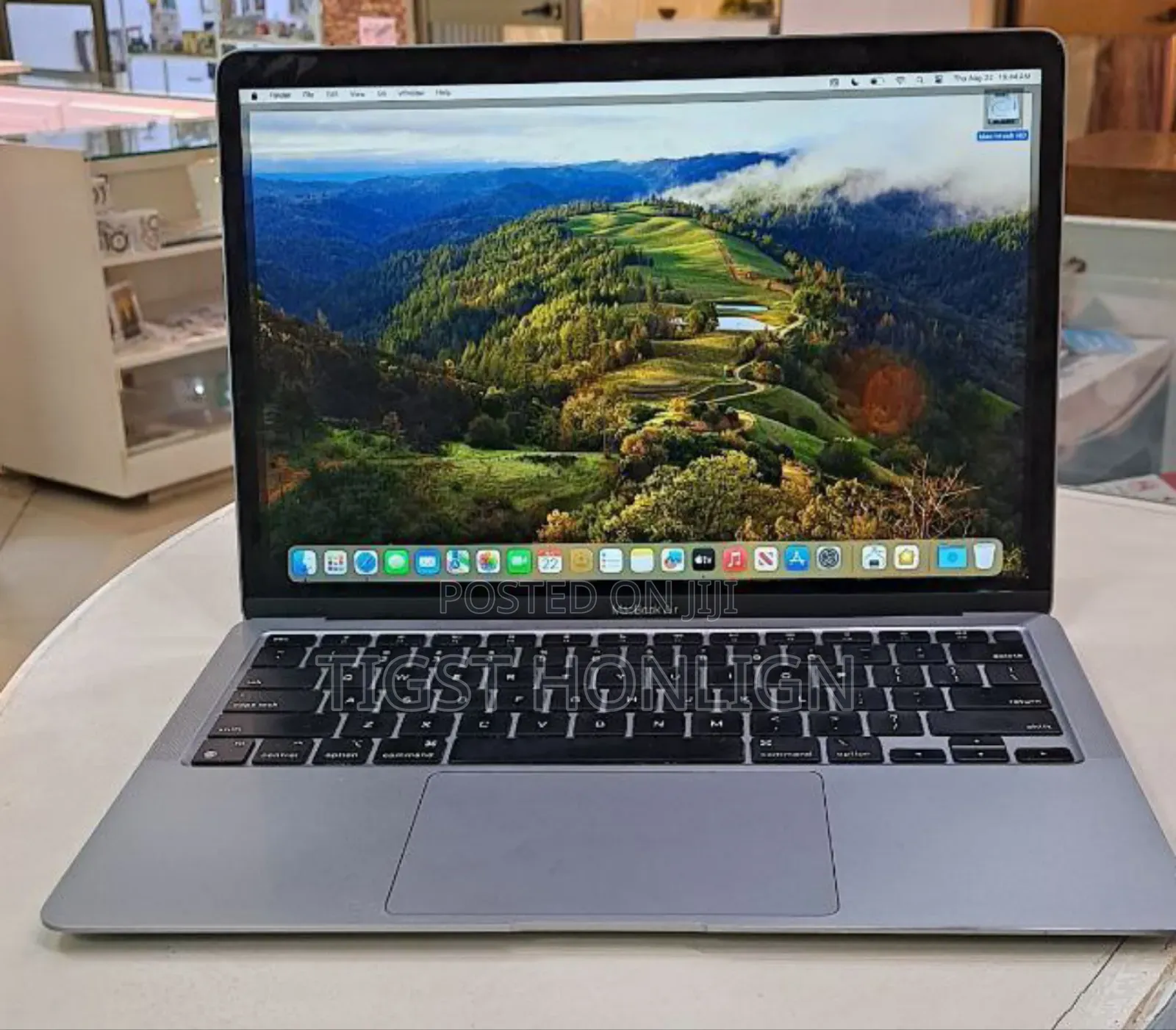 New Laptop Apple MacBook Air 8GB Apple M1 SSD 256GB