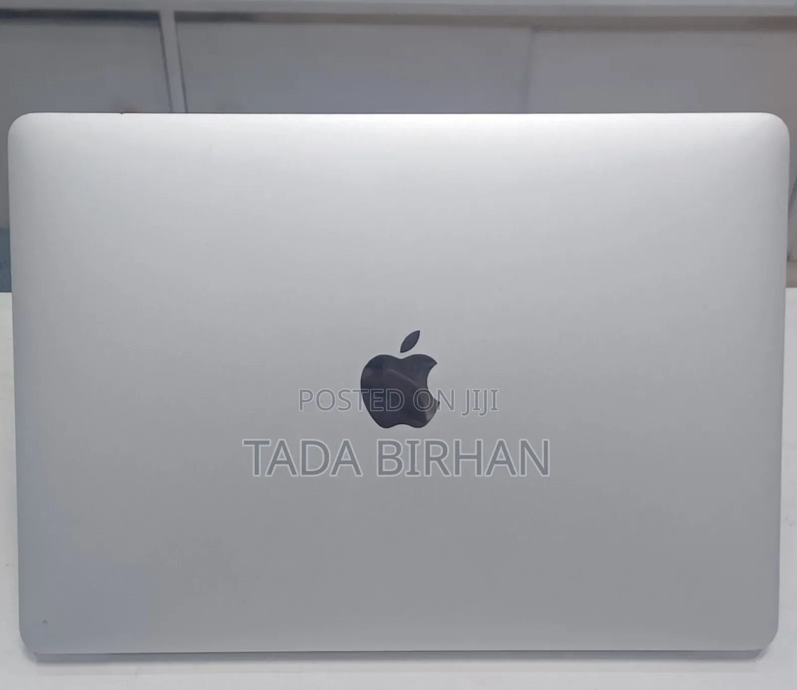 New Laptop Apple MacBook Pro 2022 M2 24GB Apple M2 SSD 2T