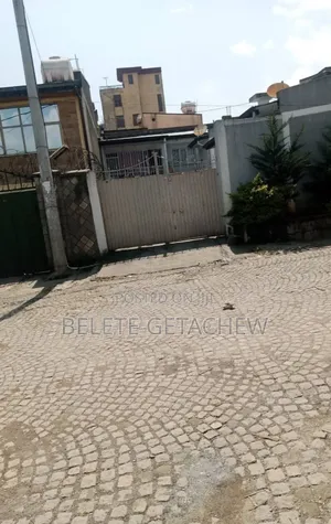 4bdrm House in Gurdshola Jacros, Bole for sale