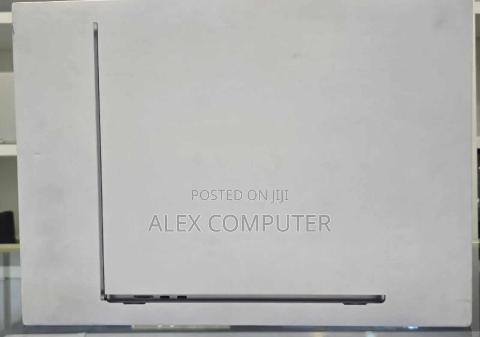 New Laptop Apple MacBook Air 2024 M3 15-Inch 8GB Apple M3 SSD 256GB