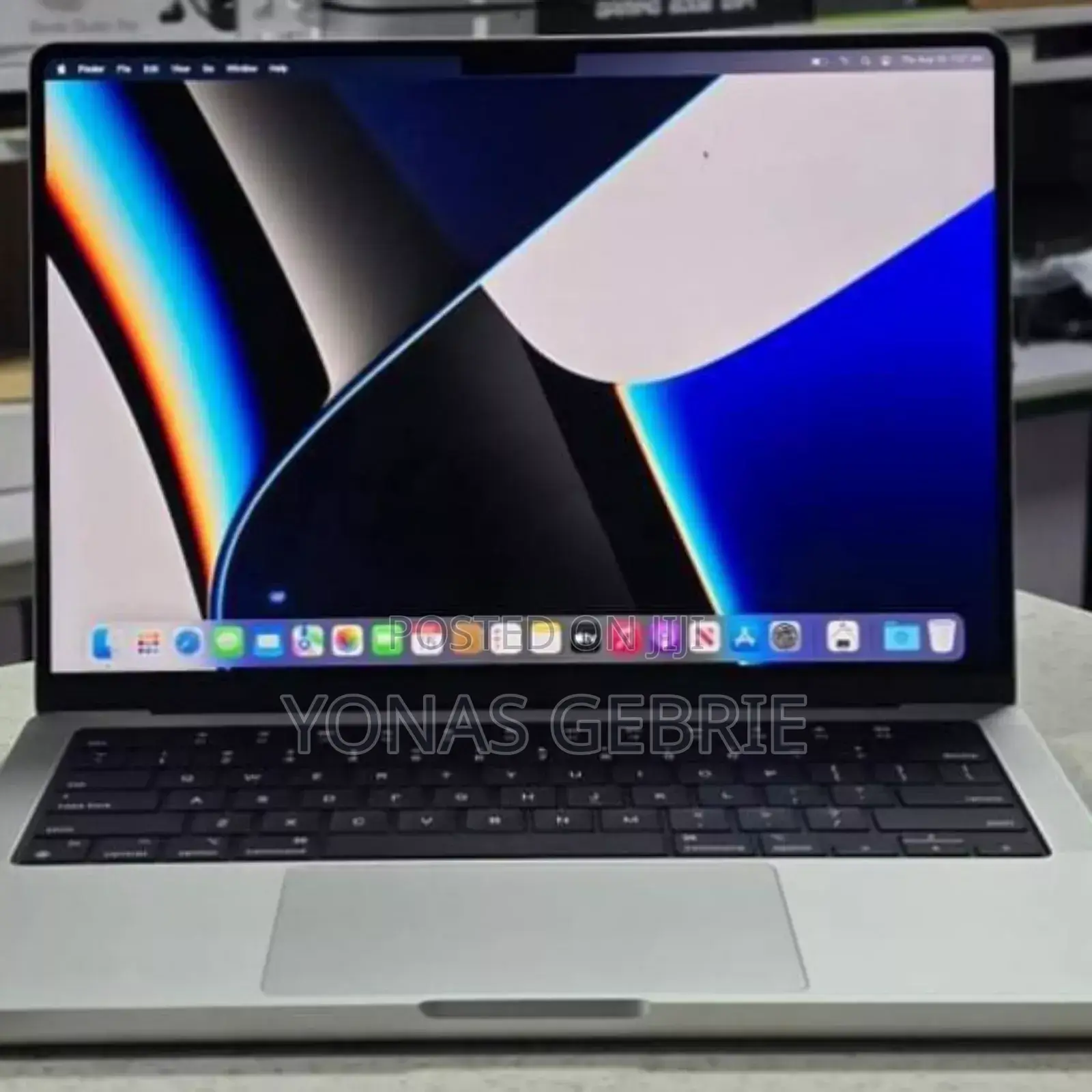 New Laptop Apple MacBook Pro 2021 M1 16GB Apple M1 Pro SSD 1T