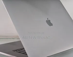 New Laptop Apple MacBook Pro 2019 32GB Intel Core I9 SSD 1T