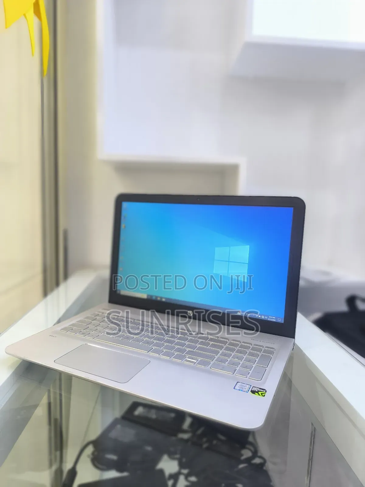 New Laptop HP Envy 15t 8GB Intel Core I5 SSD 512GB