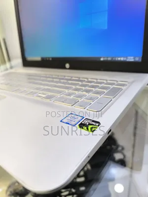 New Laptop HP Envy 15t 8GB Intel Core I5 SSD 512GB