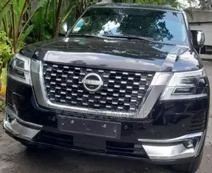 Photo - Nissan Patrol 2022 Gray