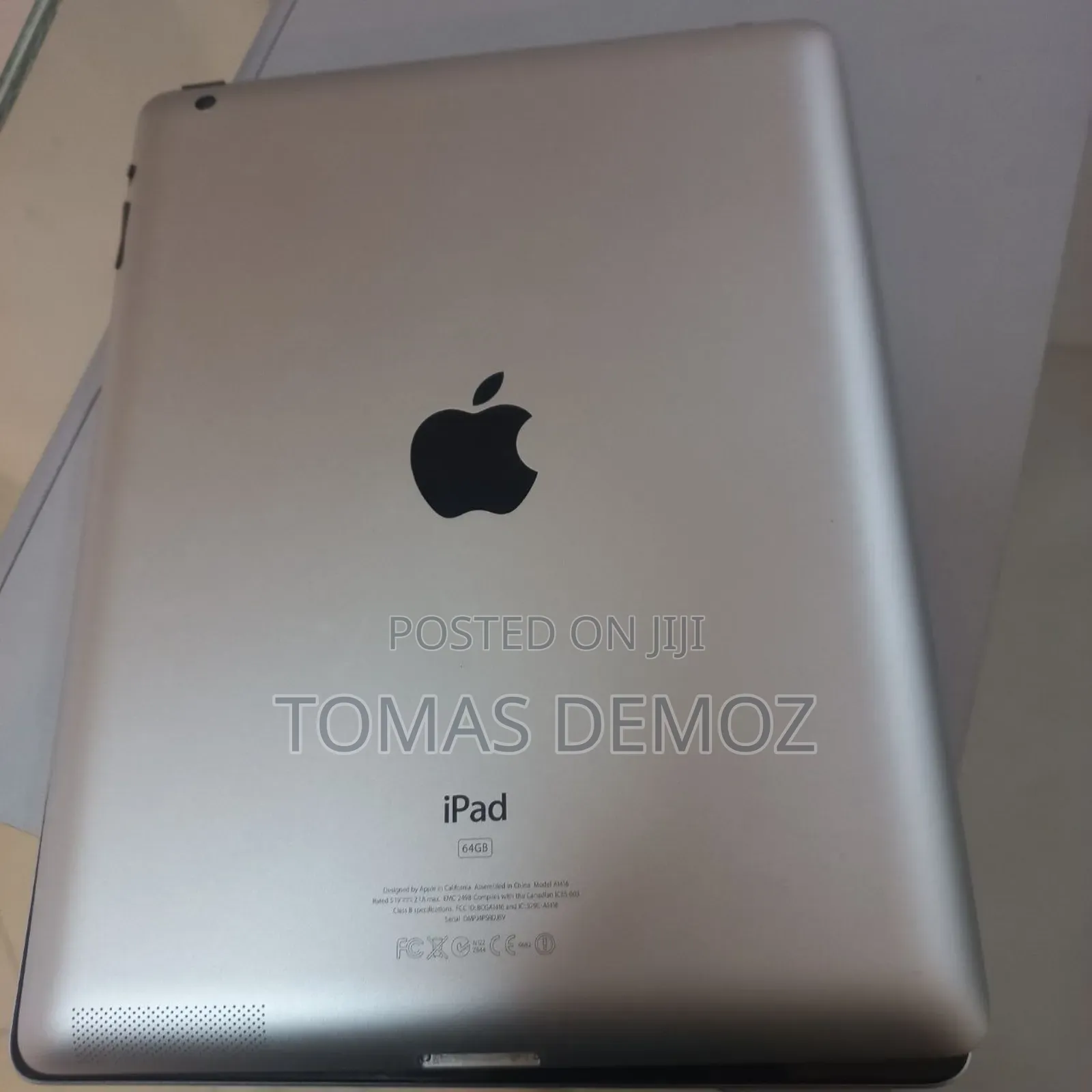 New Apple iPad 3 Wi-Fi 64 GB Silver