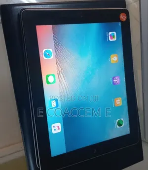 Photo - Apple iPad 10.2 (2021) 16 GB