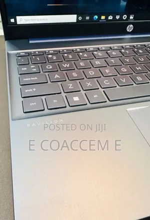 New Laptop HP 16GB AMD Ryzen 5 SSD 512GB