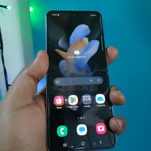 Samsung Galaxy Z Flip4 128 GB