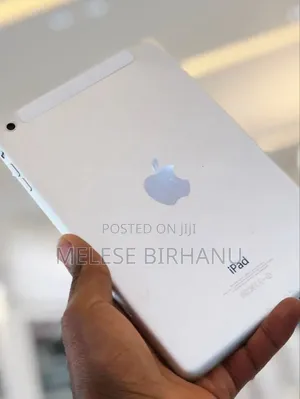 Photo - New Apple iPad mini 1 16 GB Silver