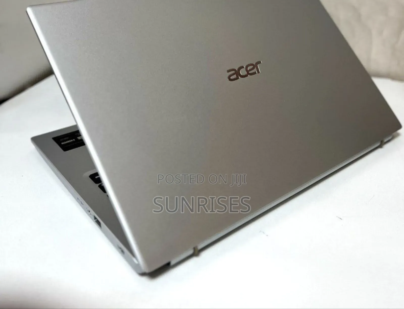 New Laptop Asus VivoBook 15 X505BA 8GB Intel Core I5 SSD 512GB