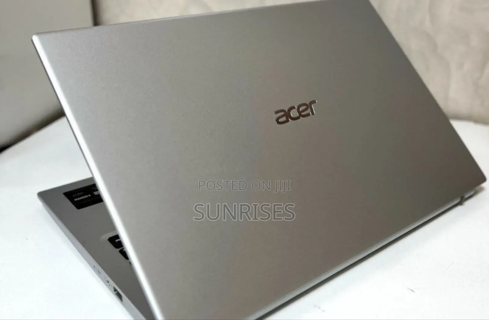 New Laptop Asus VivoBook 15 X505BA 8GB Intel Core I5 SSD 512GB