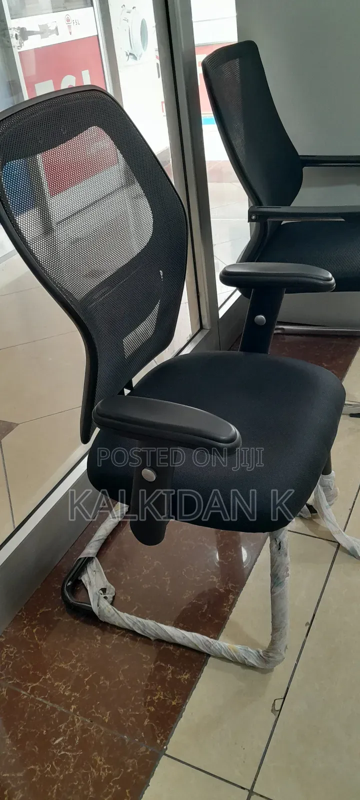 Sledge /U-Leg/ Mesh Chair