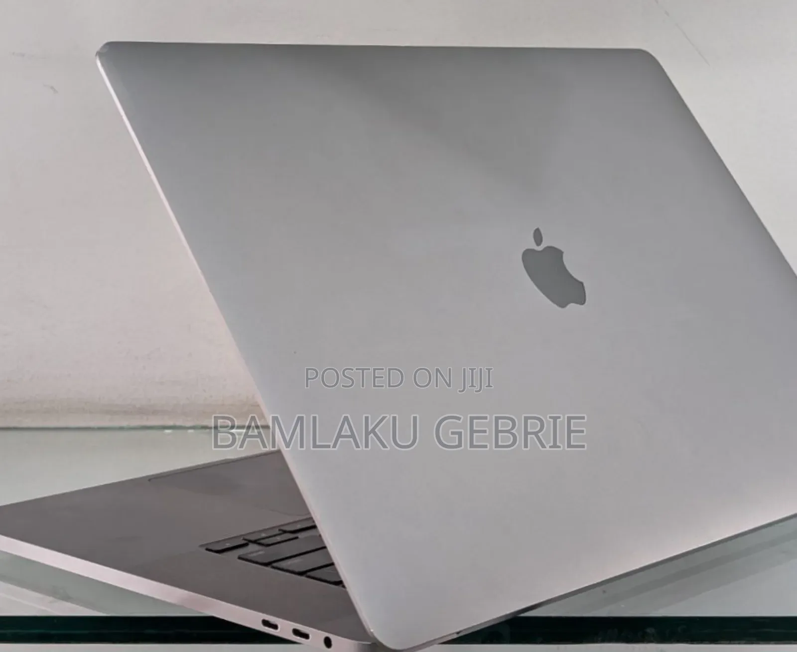 New Laptop Apple MacBook Pro 2019 32GB Apple M1 Pro SSD 1T