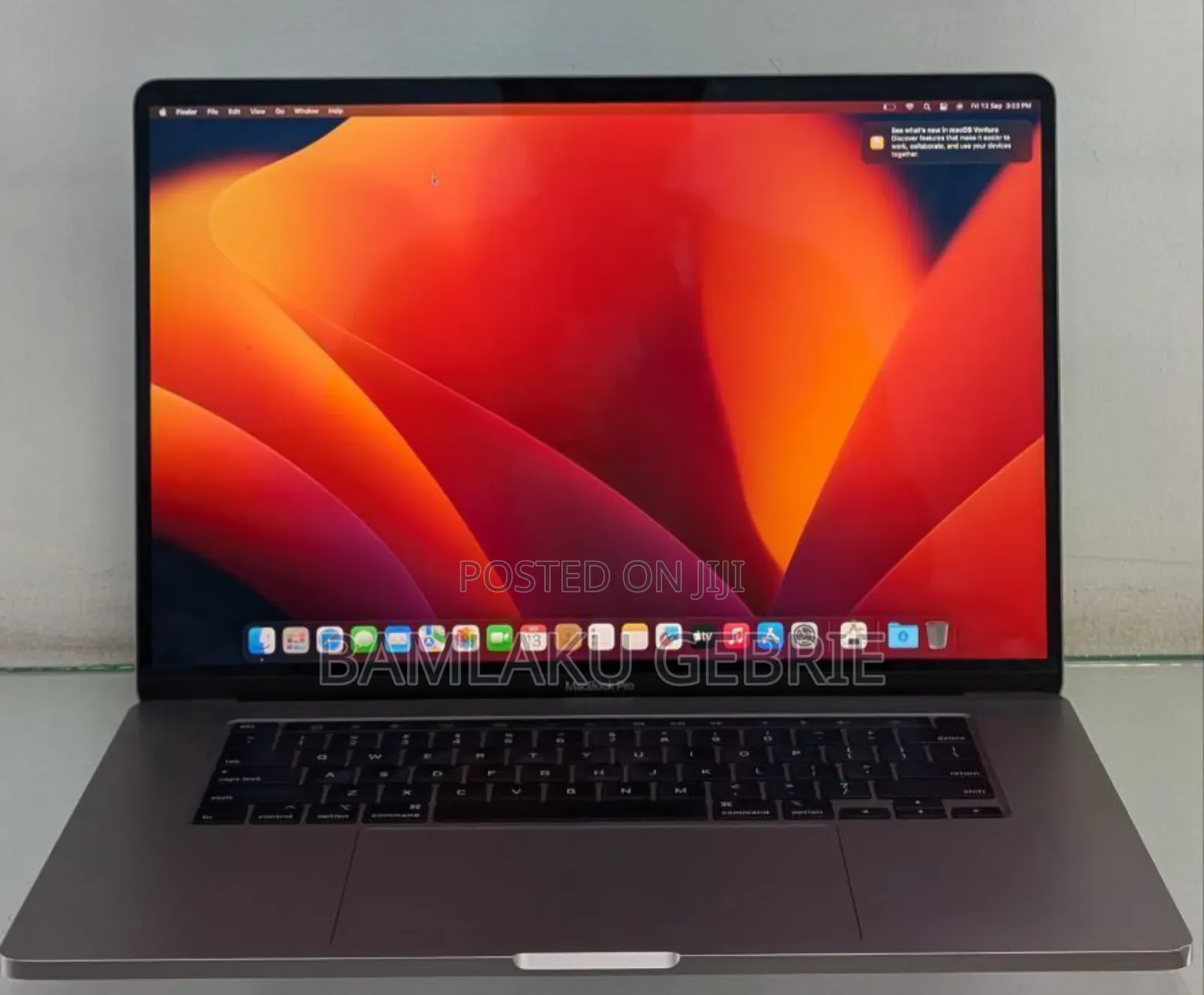 New Laptop Apple MacBook Pro 2019 32GB Apple M1 Pro SSD 1T