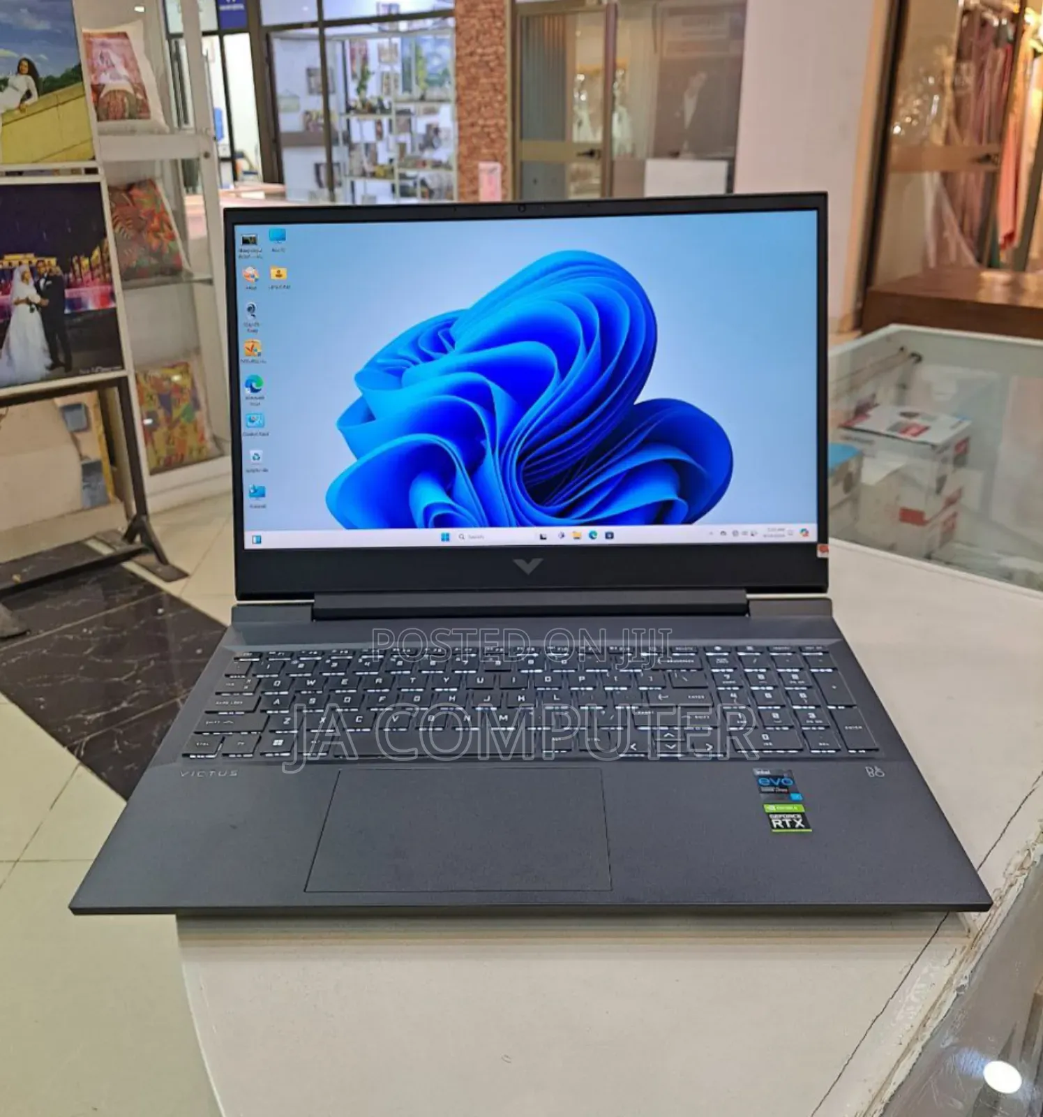 New Laptop HP Victus 15 16GB Intel Core I7 SSD 1T