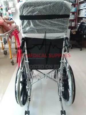 Toilet Wheelchair, Wide Seat/Easy to Carry (Fighter)Strength