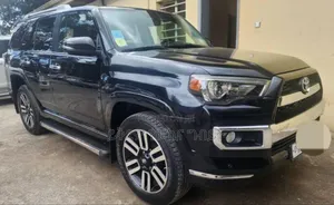 Photo - Toyota 4-Runner 2019 Black