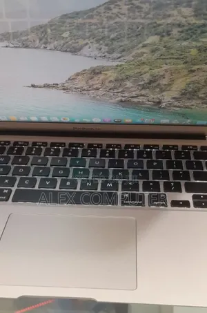 New Laptop Apple MacBook Air 2015 8GB Intel Core I5 SSD 128GB