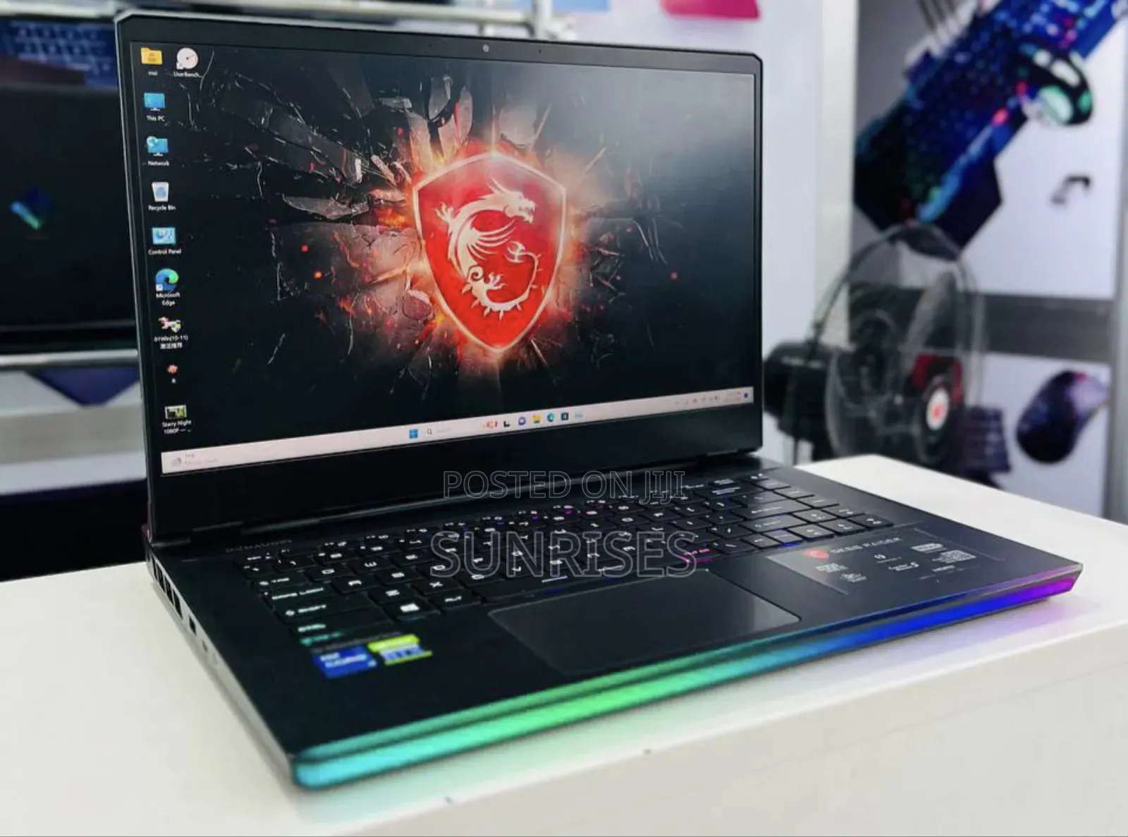 New Laptop MSI Raider GE76 12UGS 16GB Intel Core I7 SSD 1T