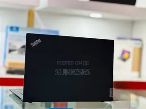 Photo - New Laptop Lenovo ThinkPad T14 16GB Intel Core I7 SSD 512GB