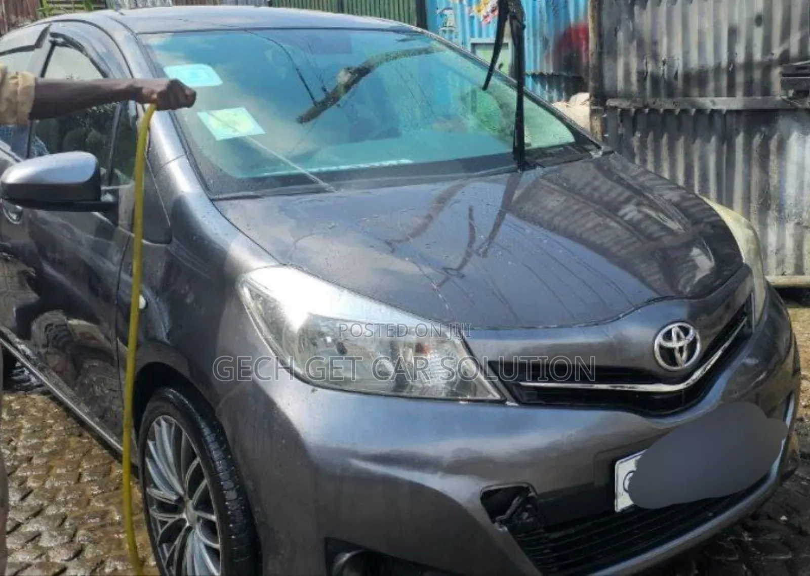 Toyota Yaris 2012 Gray