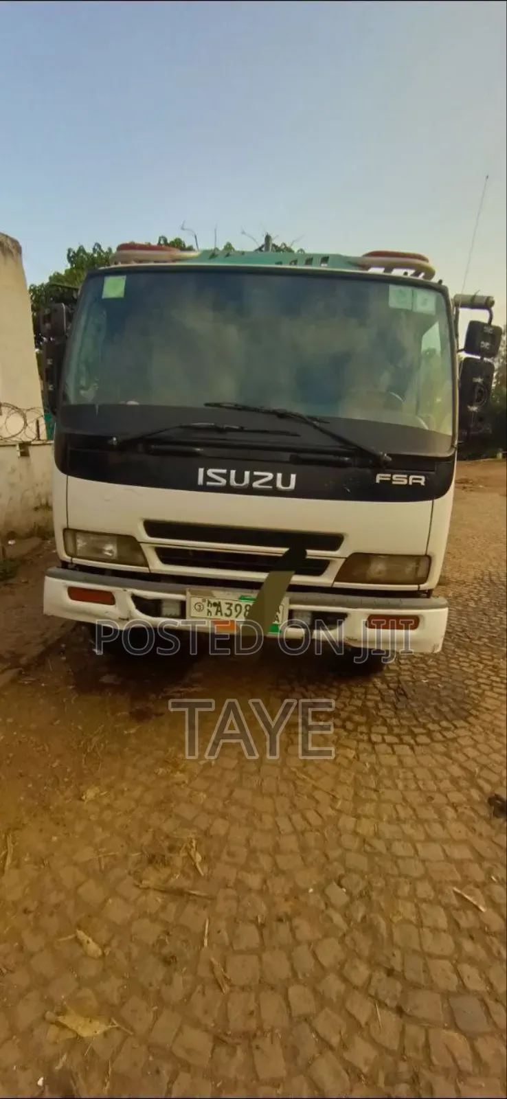 FSR ባጃጅ 2016/10ወር
ታርጋ A39
ጎማ 90%
ሁሉ ነገሩ ፍብሪካ ነው
ዋጋ 5 ሚሊየን