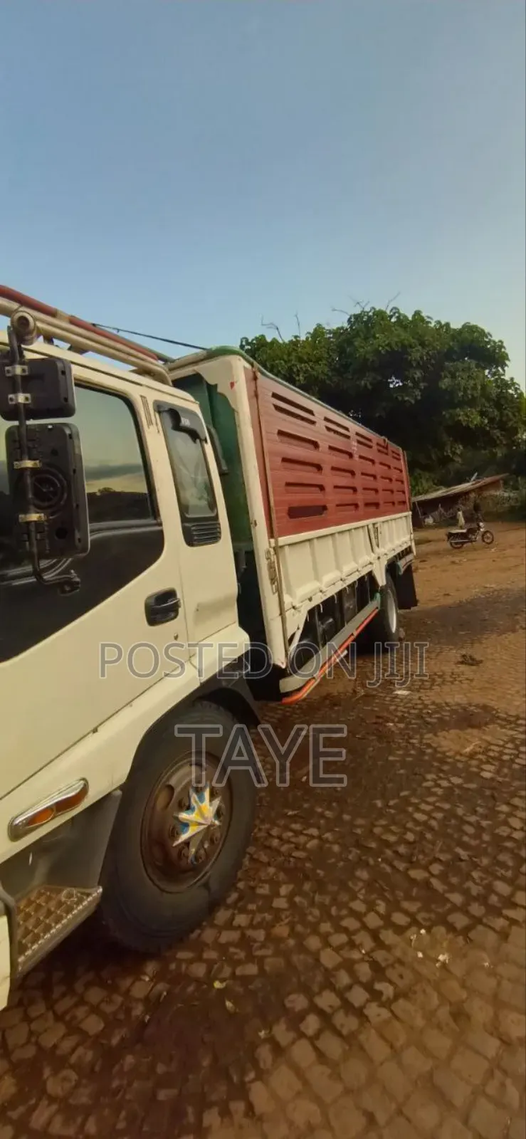 FSR ባጃጅ 2016/10ወር
ታርጋ A39
ጎማ 90%
ሁሉ ነገሩ ፍብሪካ ነው
ዋጋ 5 ሚሊየን