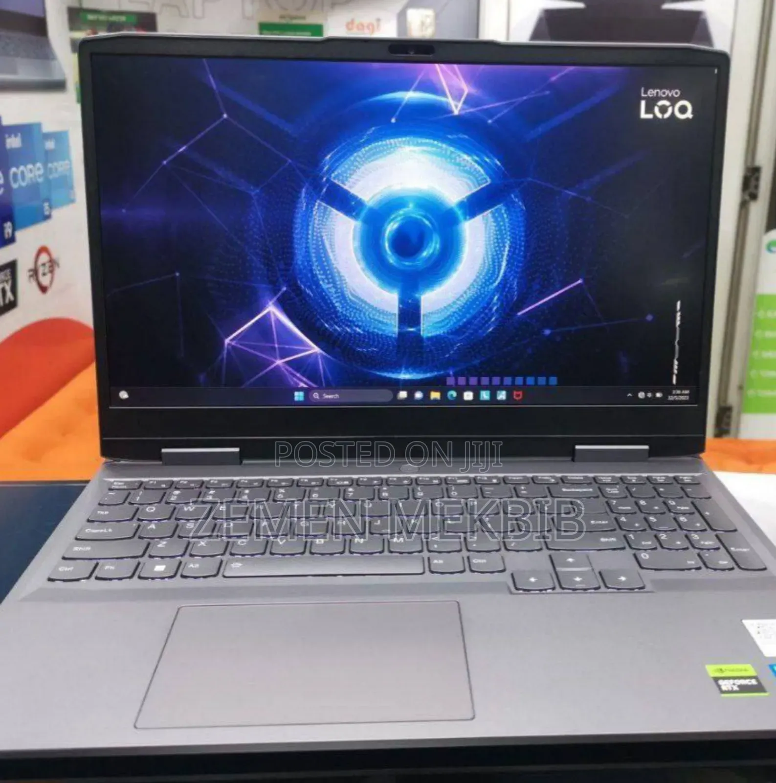 New Laptop Lenovo LOQ 15IRH8 8GB Intel Core I5 SSD 1T