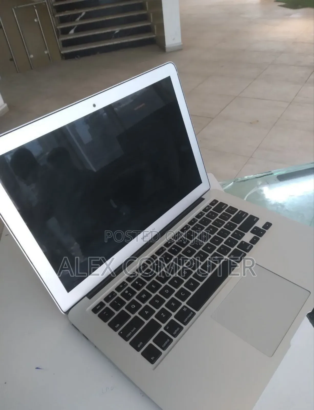 New Laptop Apple MacBook Air 2014 4GB Intel Core I5 SSD 128GB