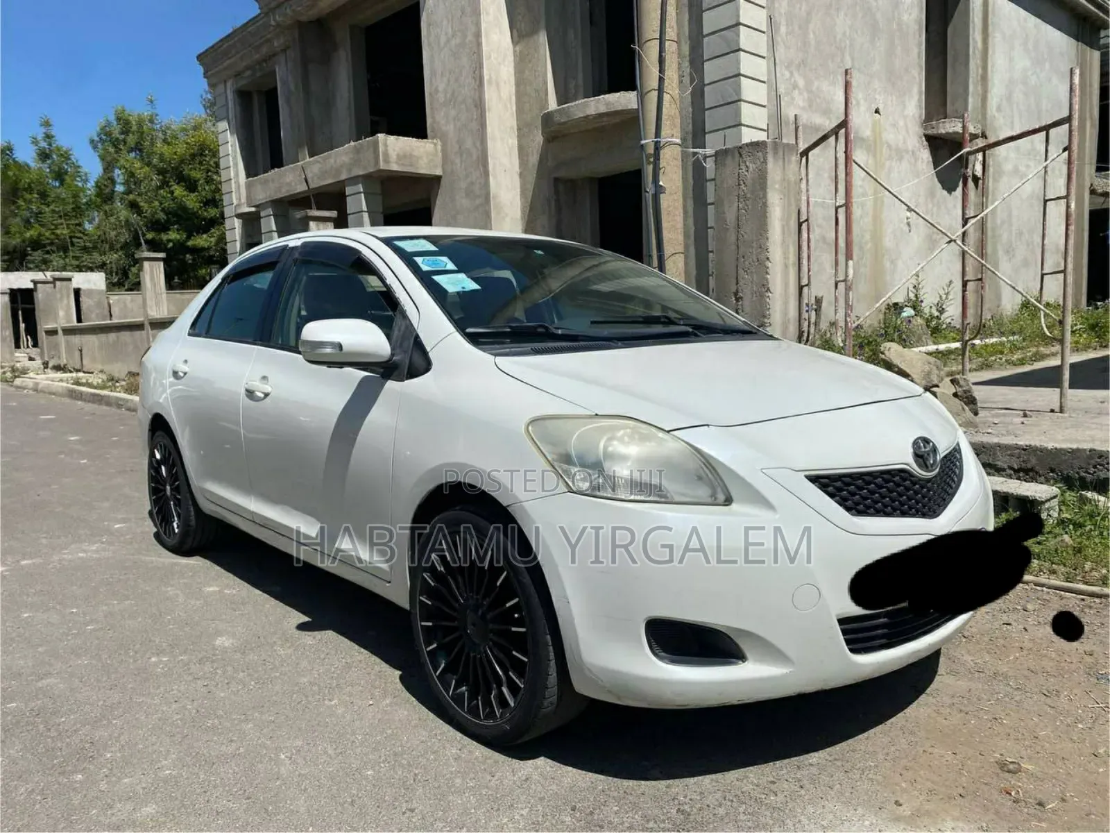Toyota Yaris 2013 Ivory