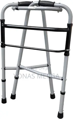 Walker Has a Maximum Weight Limit of 150 Kilograms