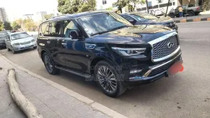 Photo - Infiniti QX80 2022 Black