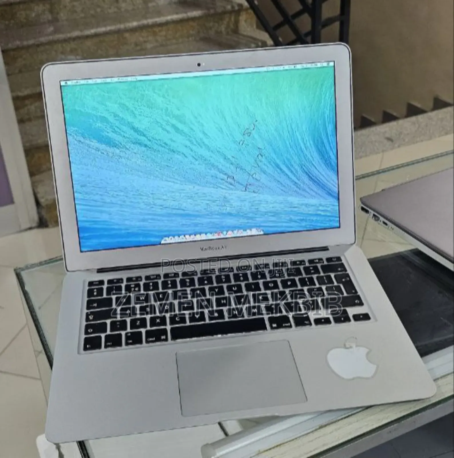 New Laptop Apple MacBook Air 2014 4GB Intel Core I5 SSD 128GB