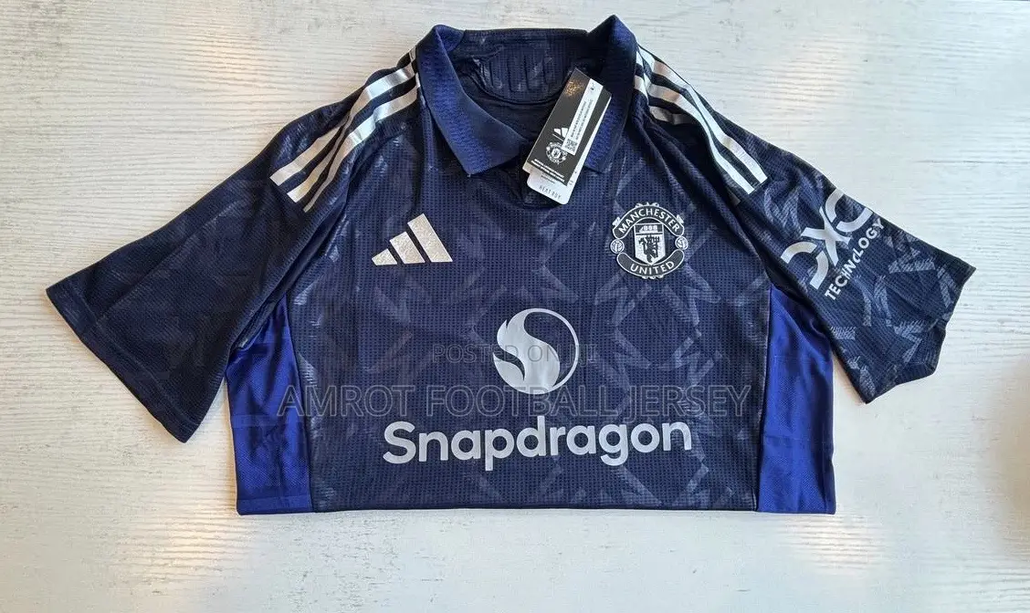Manchester United Away 2024/25