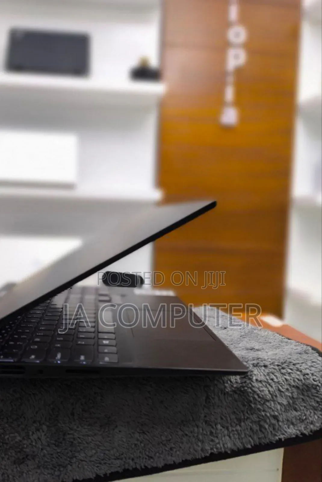 New Laptop Lenovo Legion 5 16GB AMD Ryzen 9 SSD 512GB