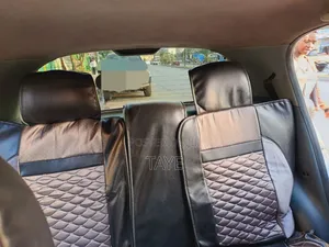 Toyota Vitz 2000 Silver