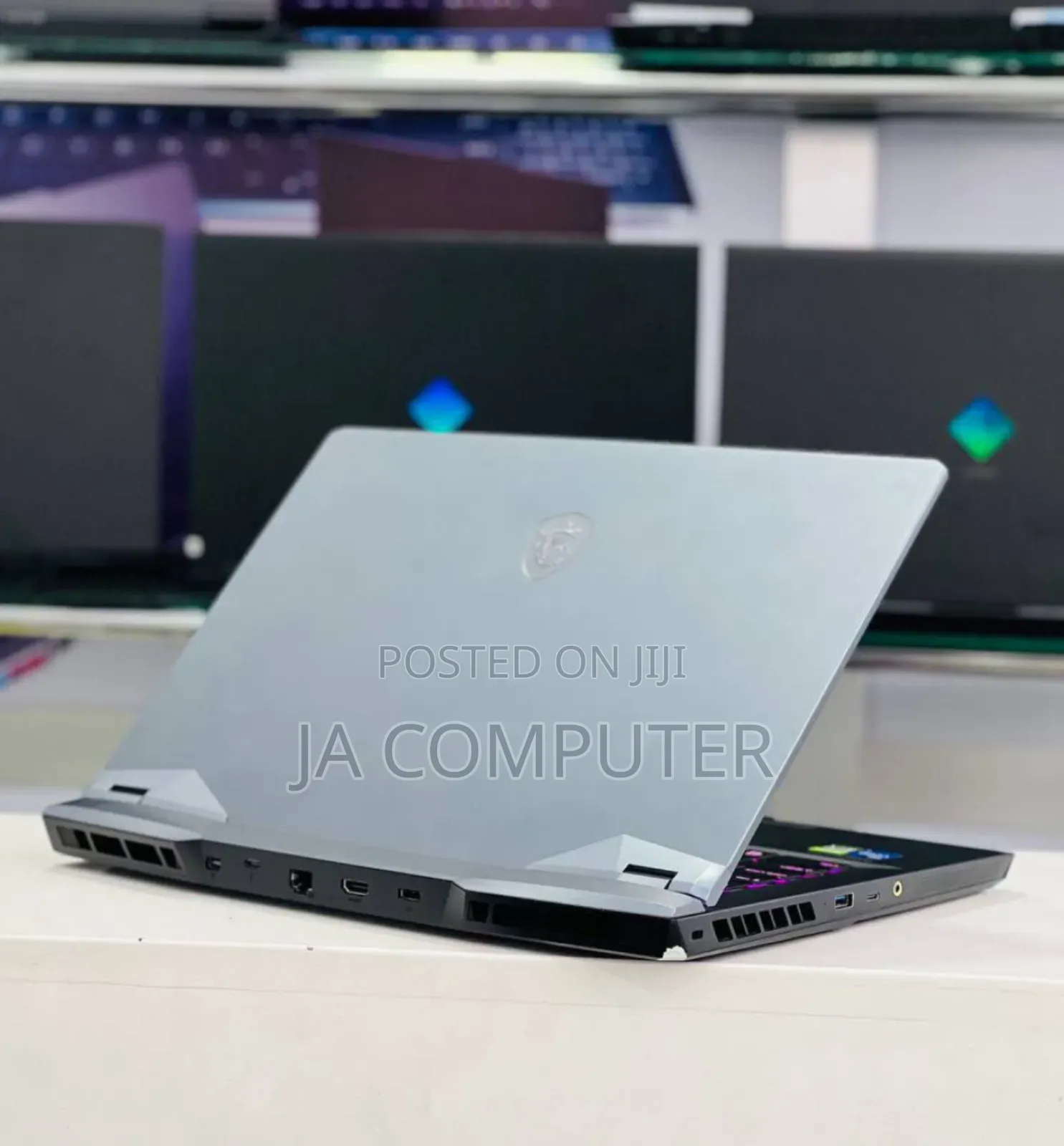 New Laptop MSI Katana GF76 16GB Intel Core I7 SSD 1T