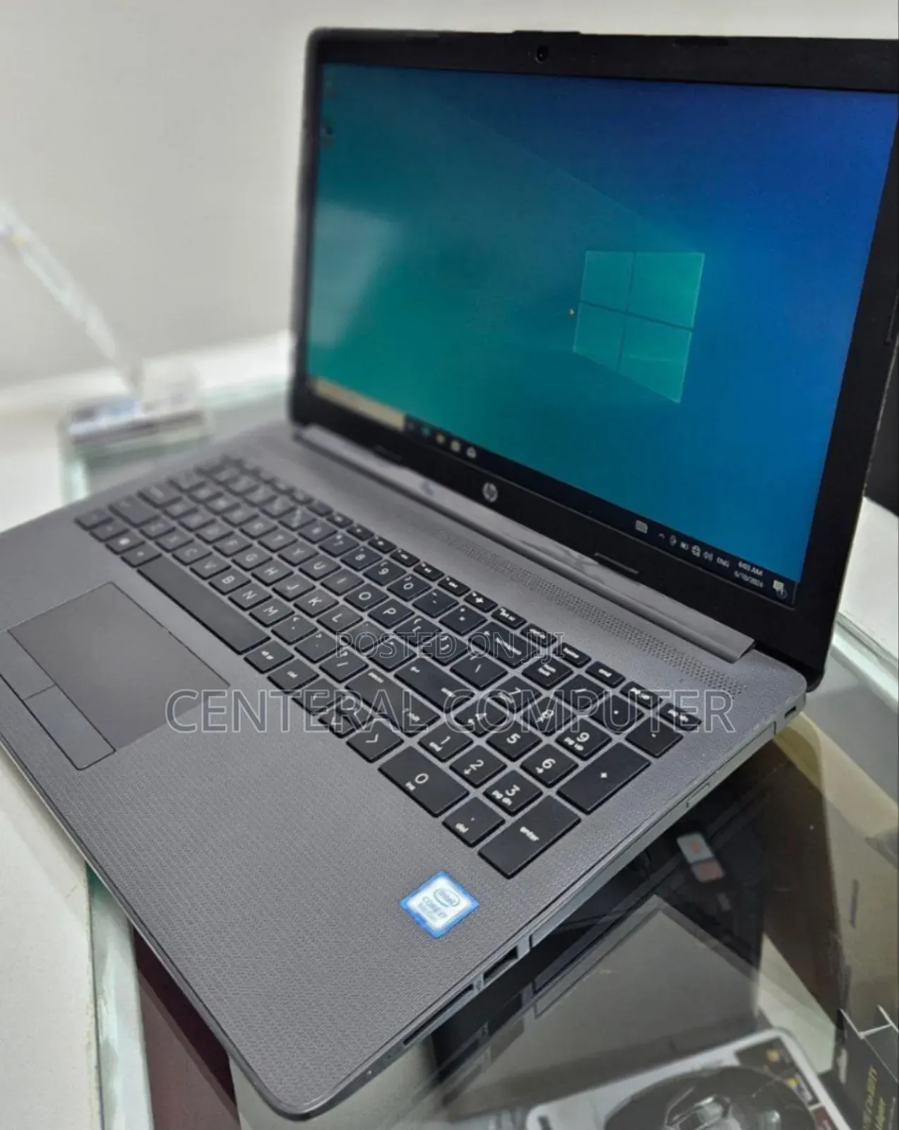 New Laptop HP Stream Notebook 8GB Intel Core I7 HDD 1T