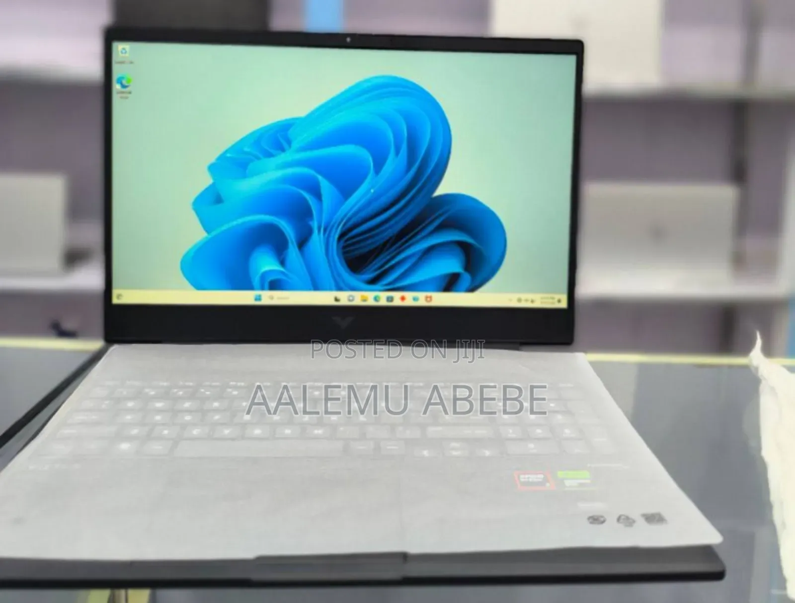 New Laptop HP Victus 16 16GB AMD Ryzen 7 SSD 512GB