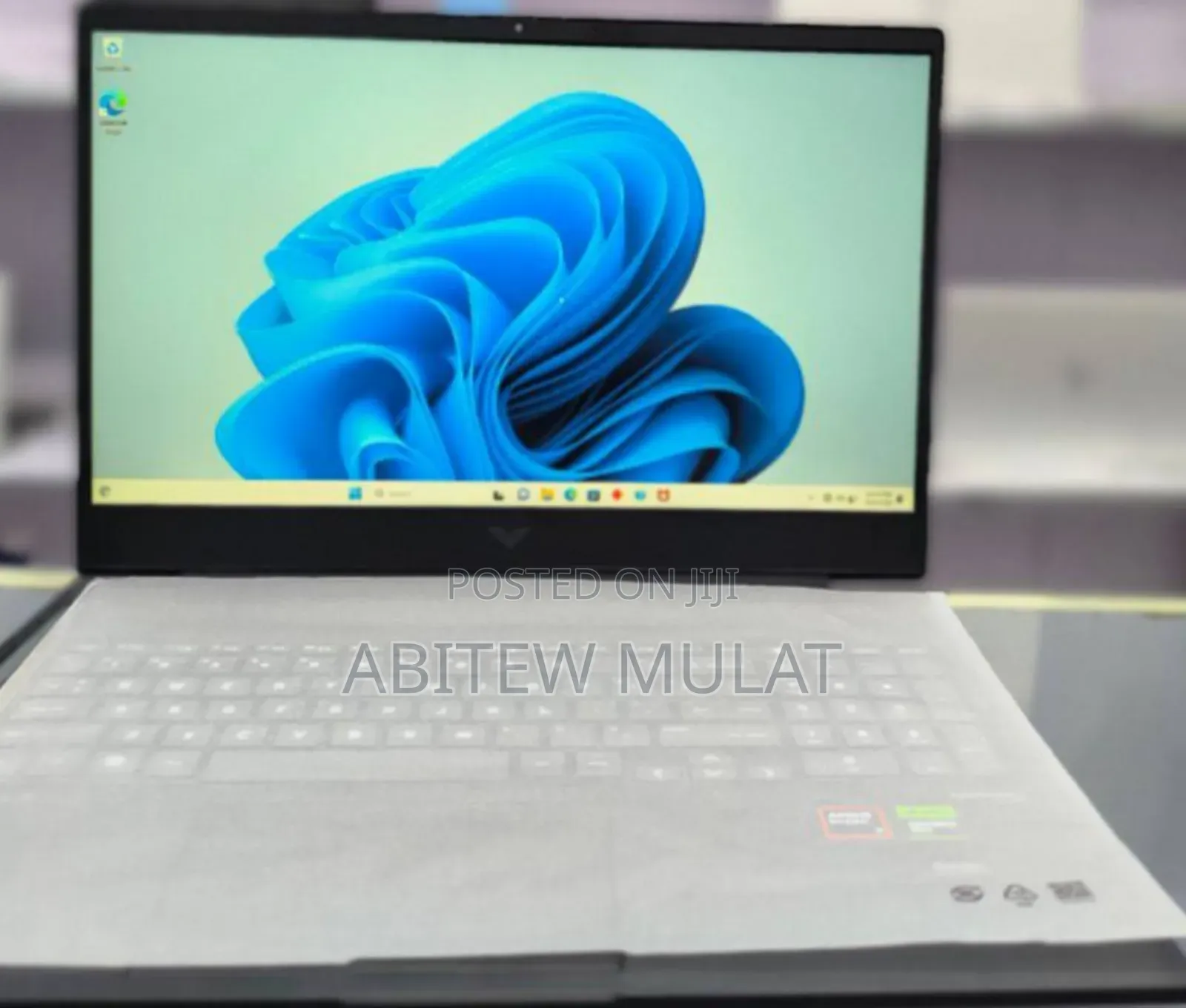 New Laptop HP Victus 16 16GB AMD Ryzen 7 SSD 512GB