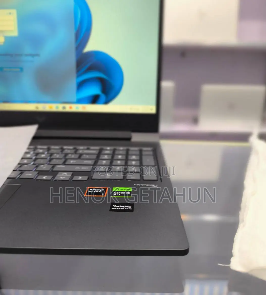 New Laptop HP Victus 16 16GB AMD Ryzen 7 SSD 512GB